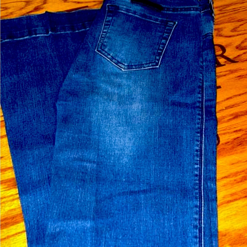 Cowgirl tuff flares